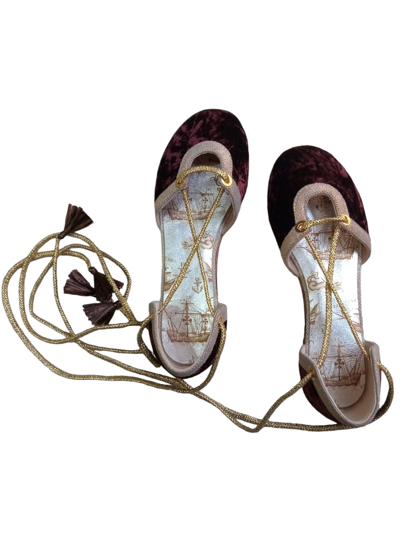 Ballerina with strings - Amaranto