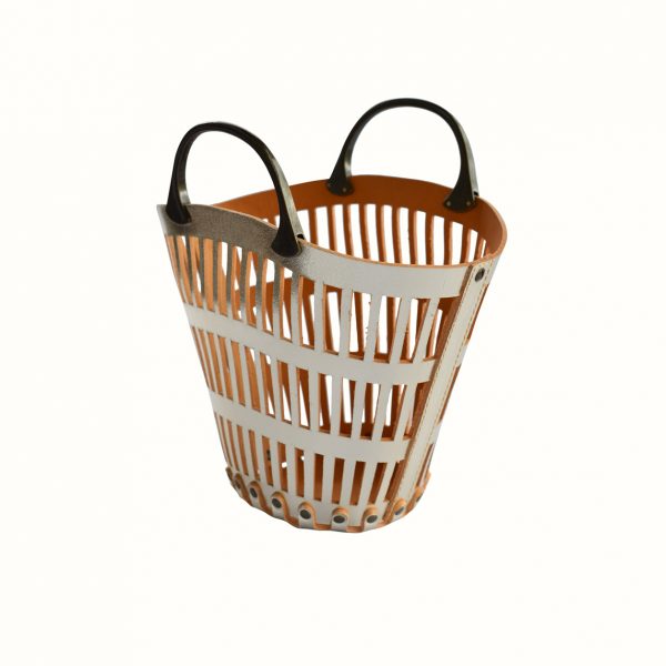 Small_basket_in_leather_Cut_Off_leather_bicolor